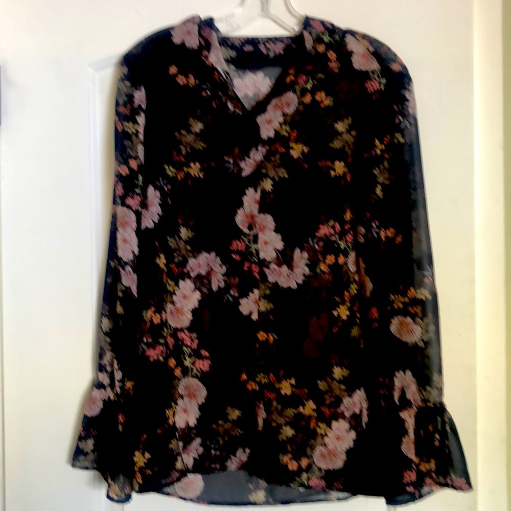 lft black floral blouse sz M